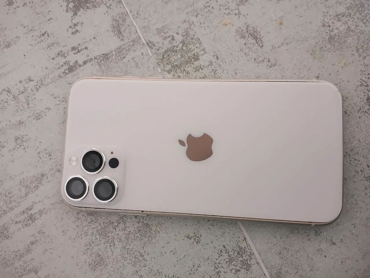 Iphone 11 64gb troco em Android com volta - Foto 2