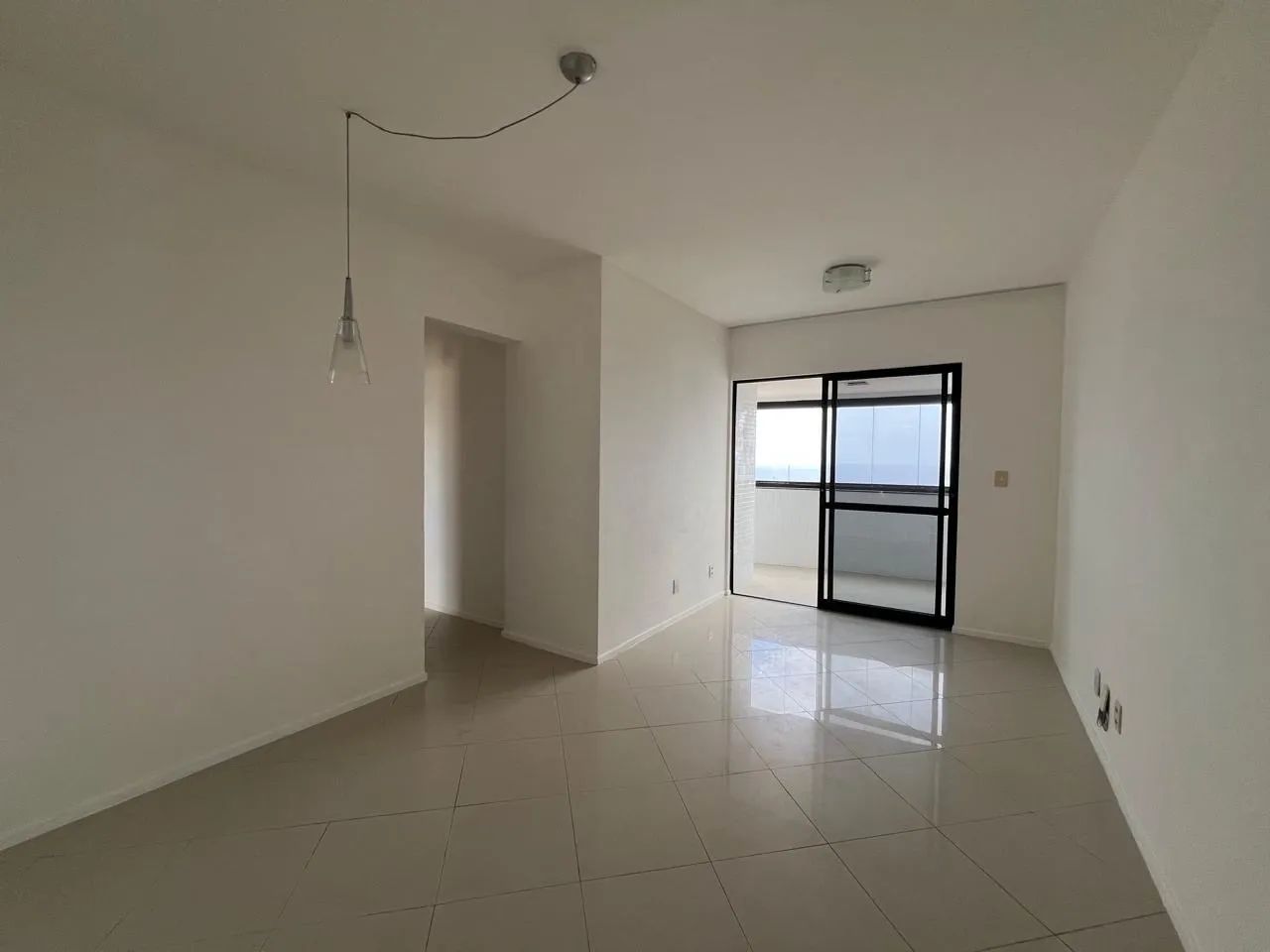 APARTAMENTO 3/4 COM SUÍTE E VARANDA NO MELHOR DO IMBUI  - Foto 2
