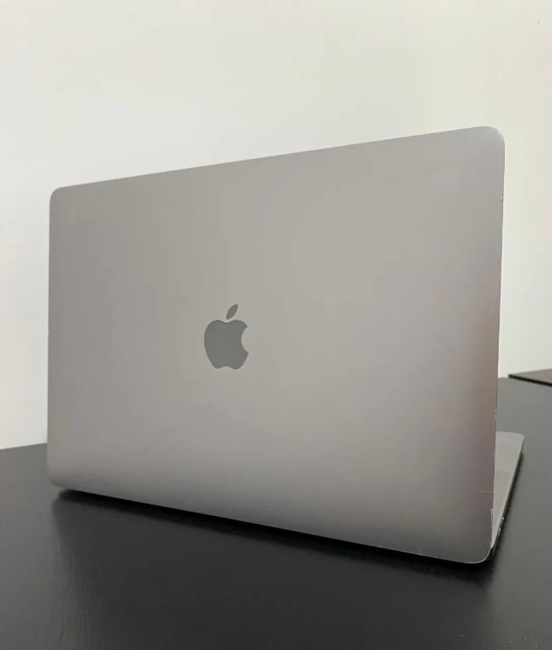 Apple Macbook Pro 2019 Touchbar 8GB RAM 256SSD - Notebooks