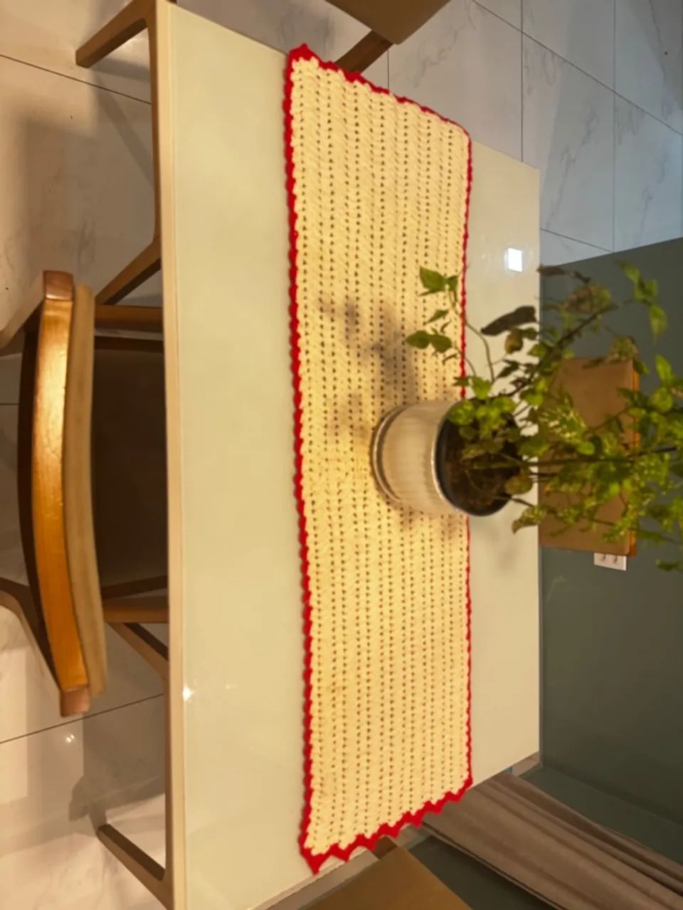 Conjunto de mesa de madeira com tampo de vidro  - Foto 5