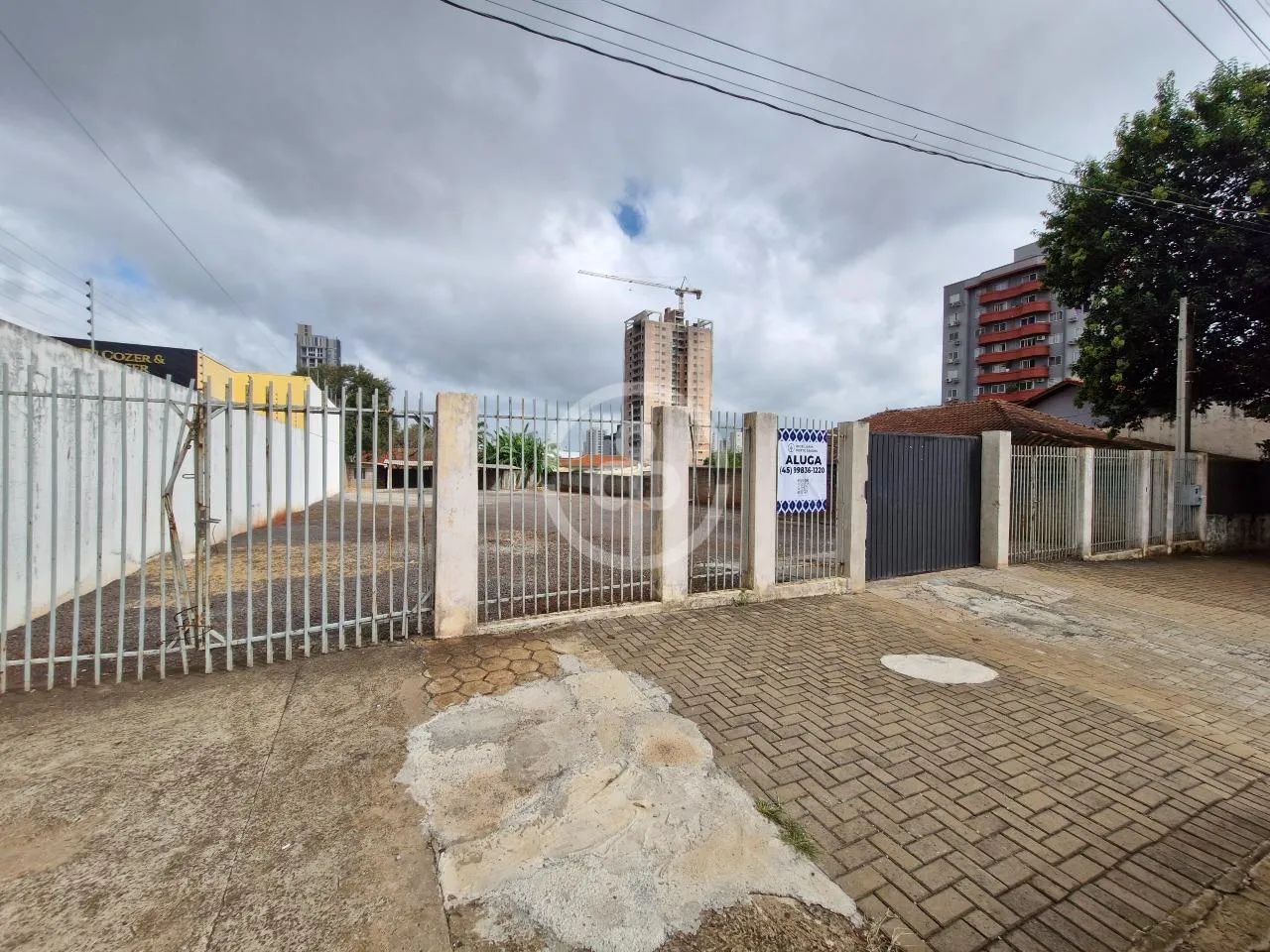 Locação terreno área central.