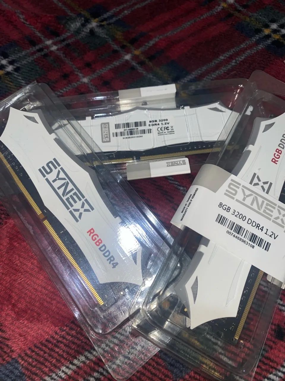 Vendo memórias Ram 8GB RGB Novas 