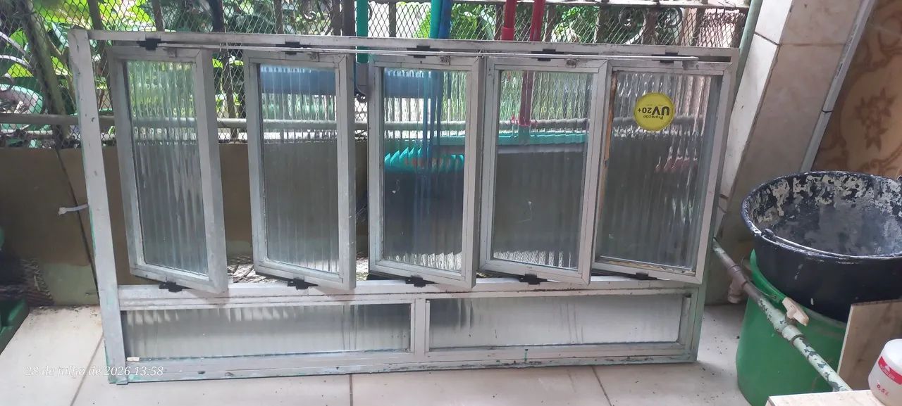 Esquadria de alumínio