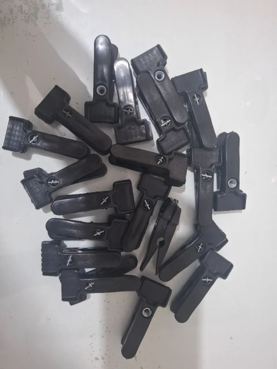 22 Presilhas para cabide de Roupas