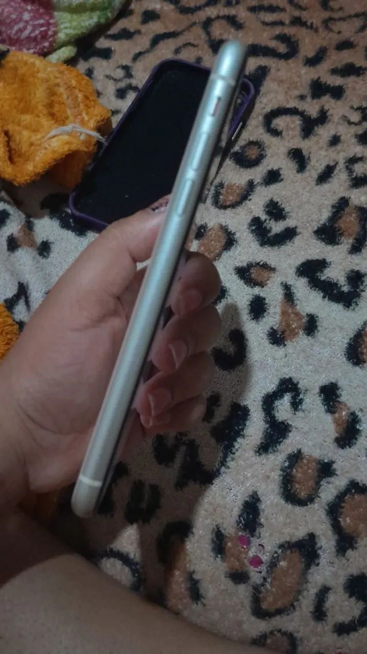 Iphone 11  excelente aparelho   - Foto 5