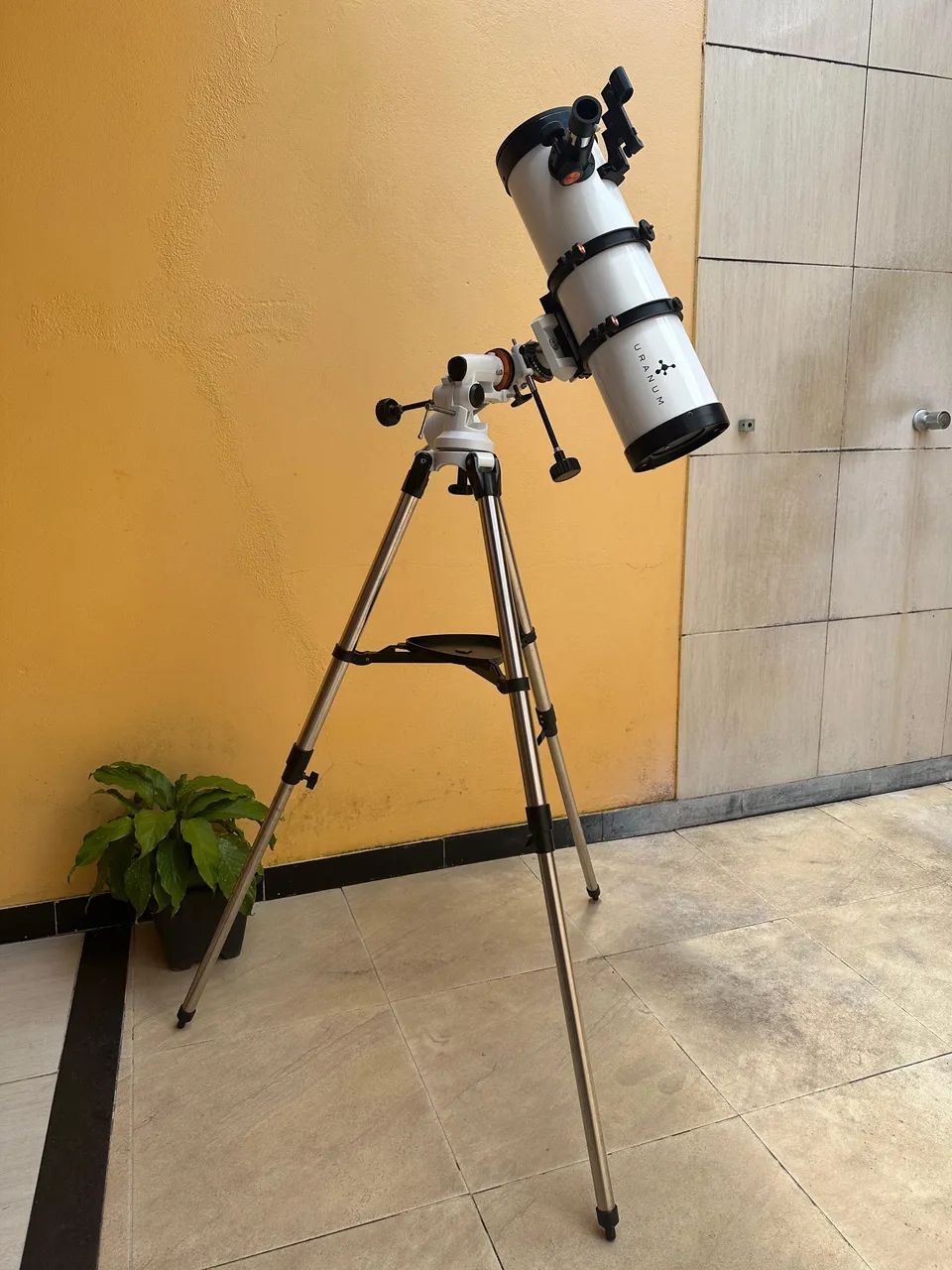 TELESCÓPIO REFLETOR 130MM NEWTONIANO ANDRÔMEDA 2 URANUM EQ3 - Foto 5