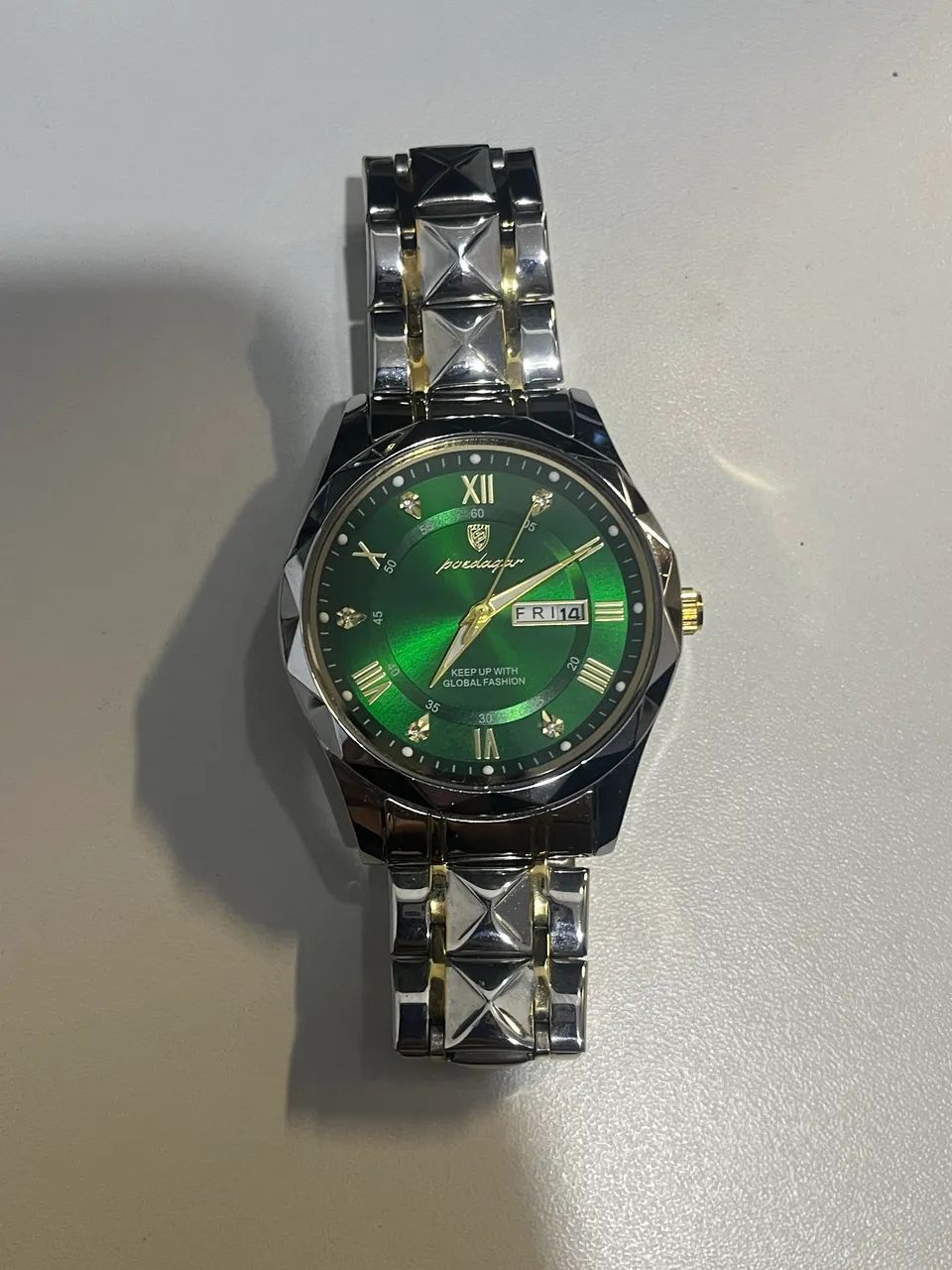 relogio poedagar horizont verde
