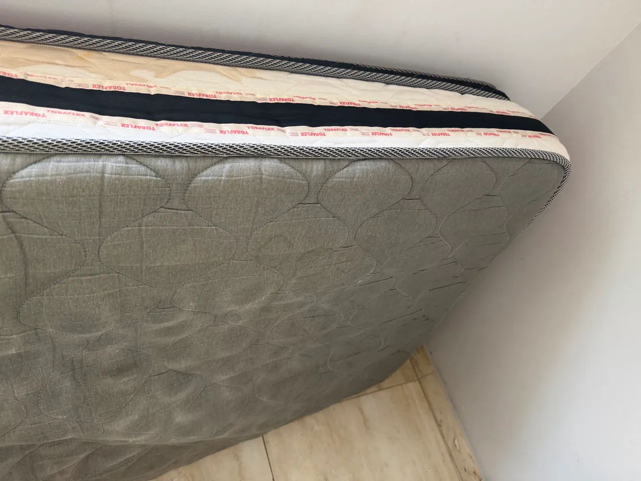 Vendo colchão toraflex mola ensacada 