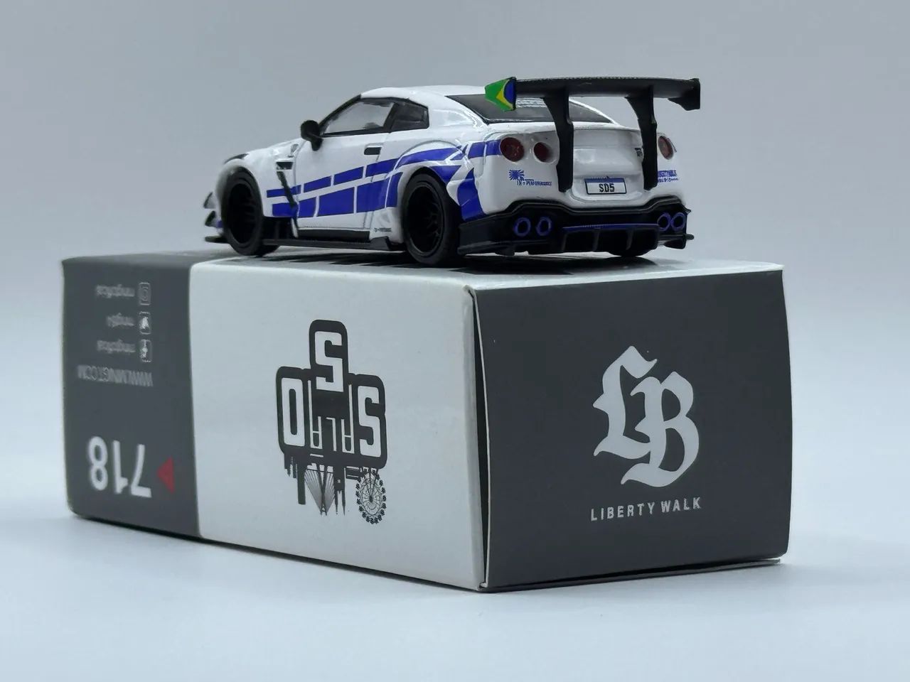 Mini GT 718 - Nissan GT-R (R35) Salão DieCast 2024 (5) - Foto 3