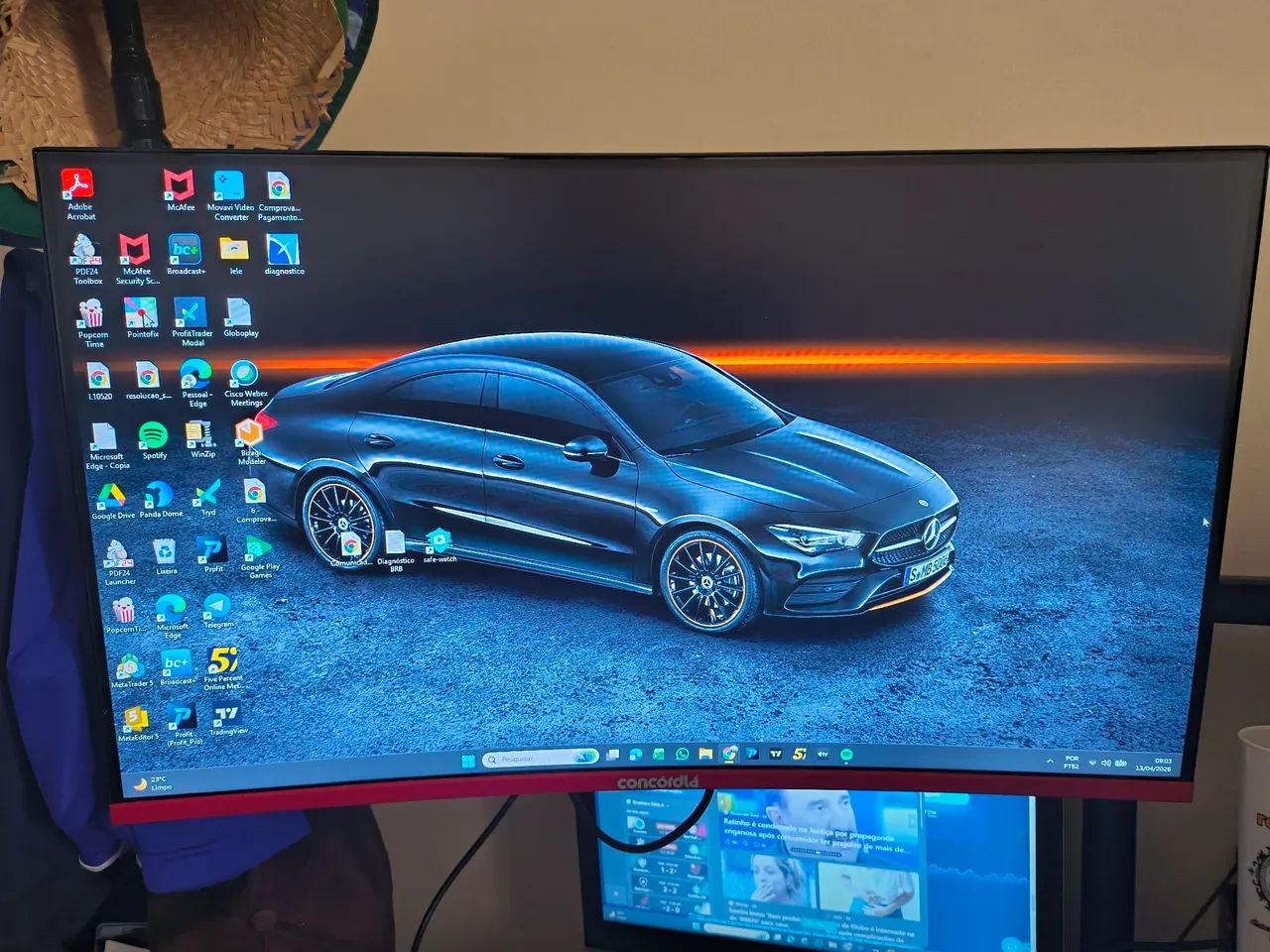Vendo monitor Concórdia 27" 