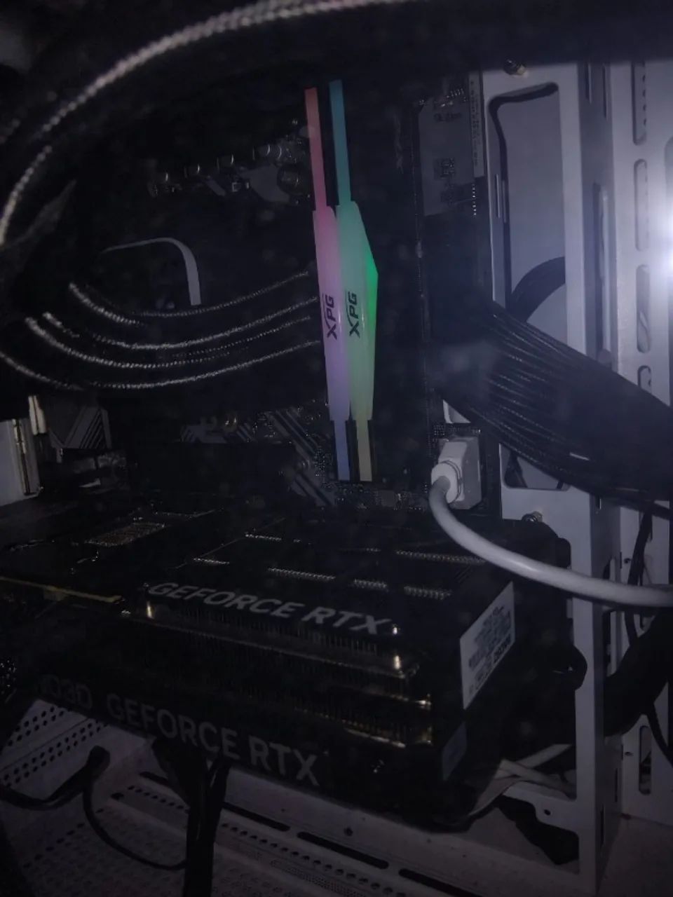 PROCESSADOR AMD RYZEN 7 9800X3D 