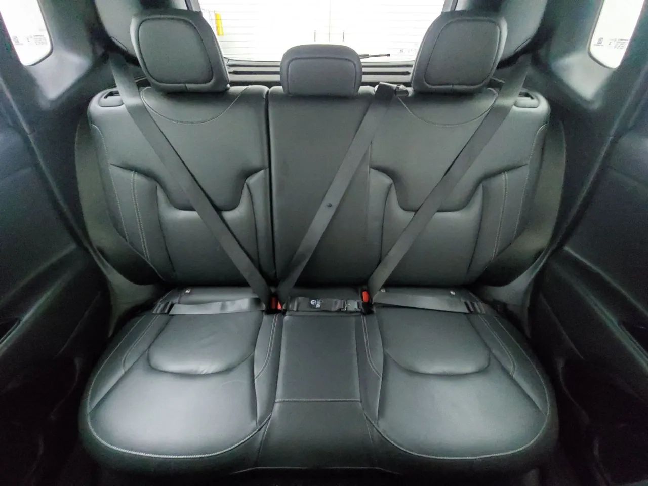 Jeep Renegade Long. T270 1.3 TB 4x2 Flex Aut., foto 18 de 18