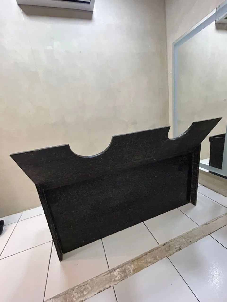 Lavatório de pedra 435654074837903361