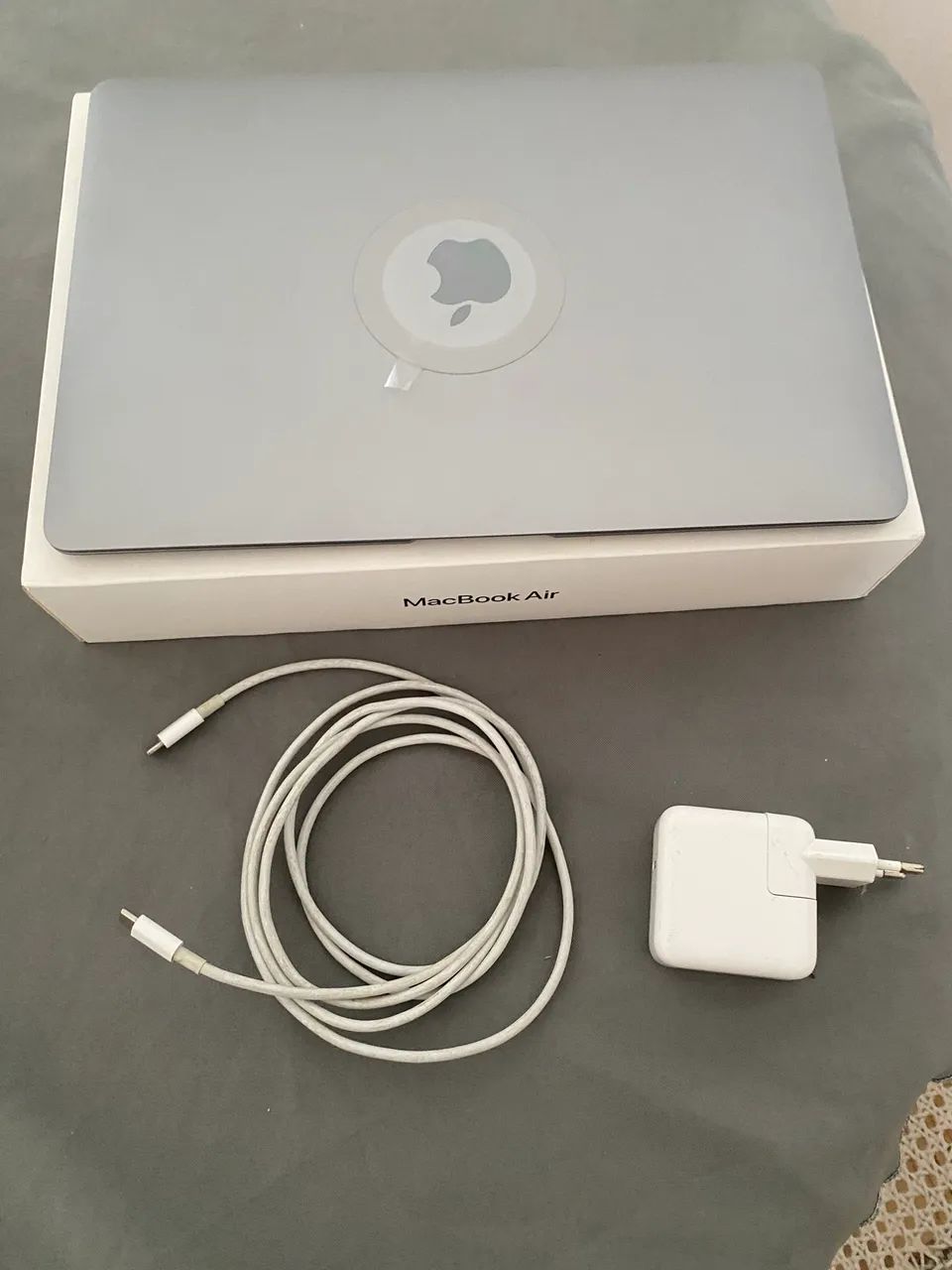 Macbook Air Apple M1 13 Polegadas 8gb 256gb - Bateria 97%