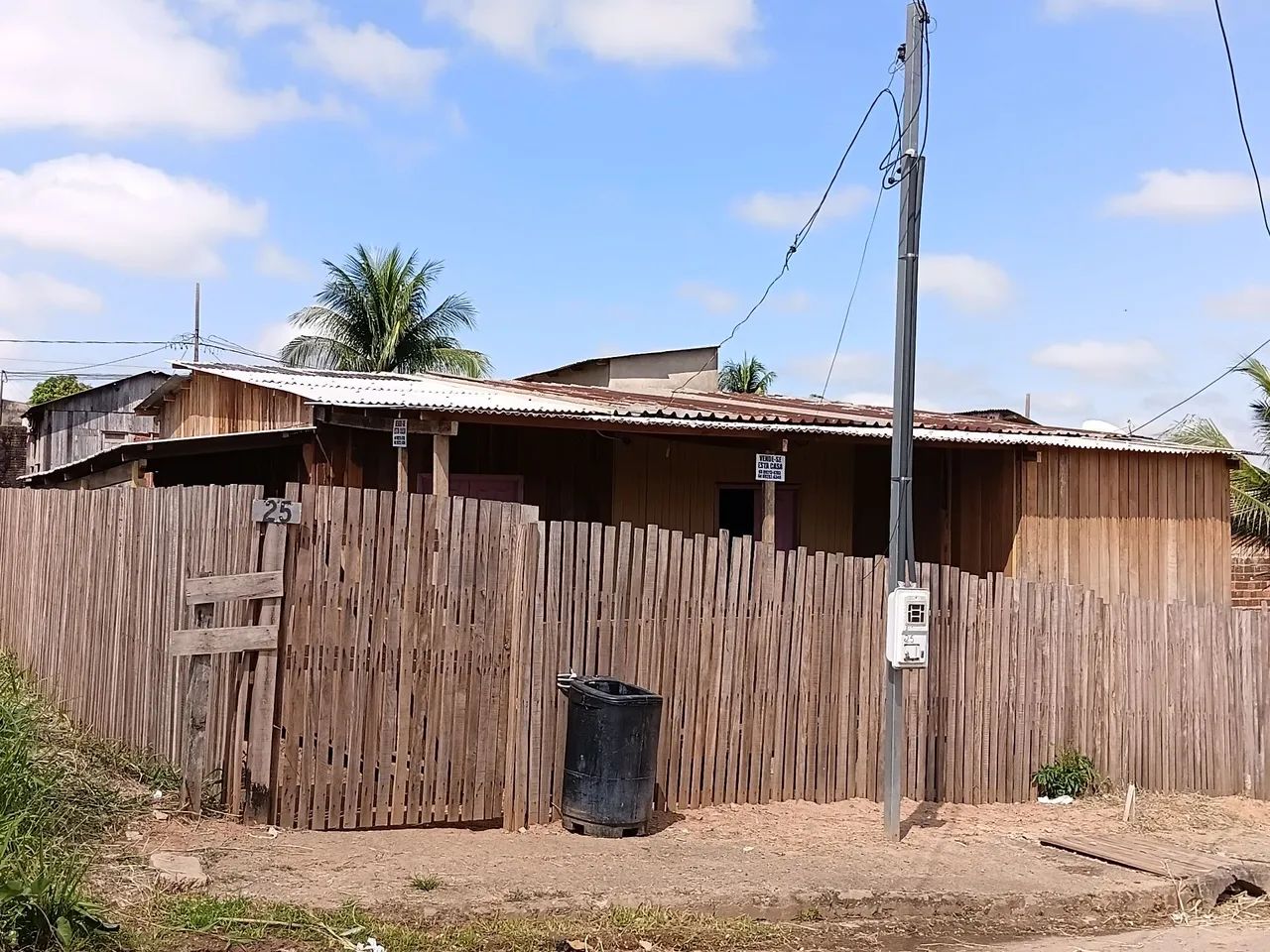 Vendo casa no Tancredo Neves  de 55mil por 50 mil a vista 