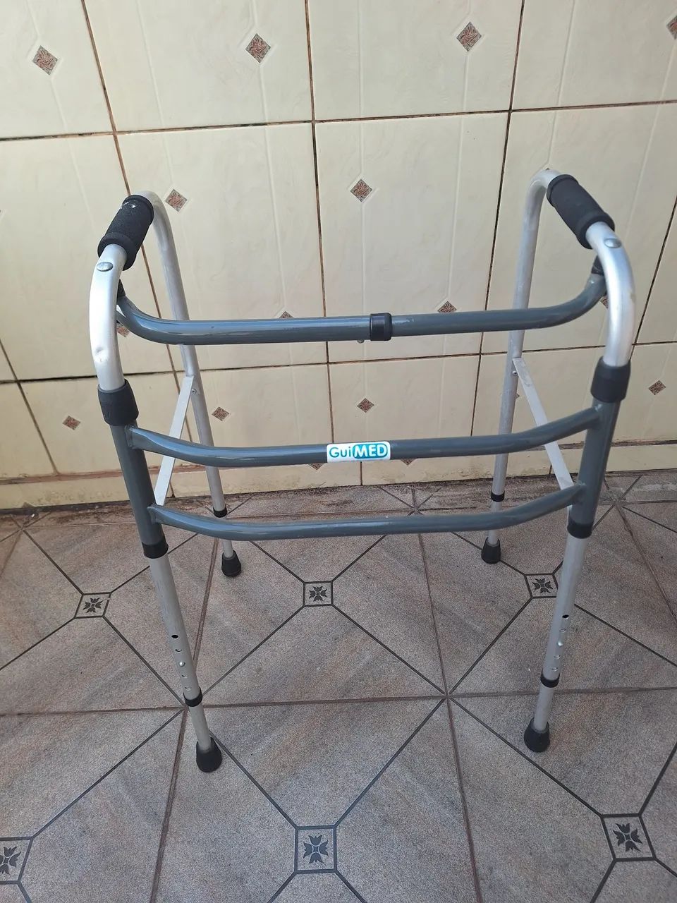 ANDADOR ADULTO DOBRÁVEL  - Foto 2