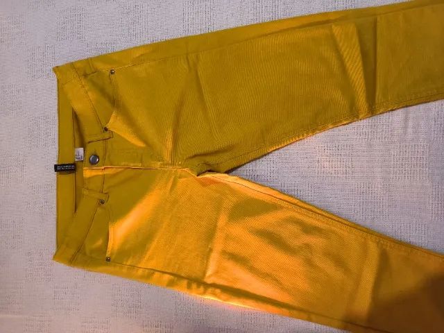 calça jeans feminina h&m divided amarela - Foto 2