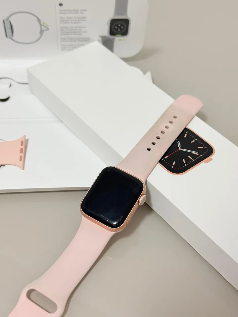Relógio Apple Watch série 6 original rosa  - Foto 2