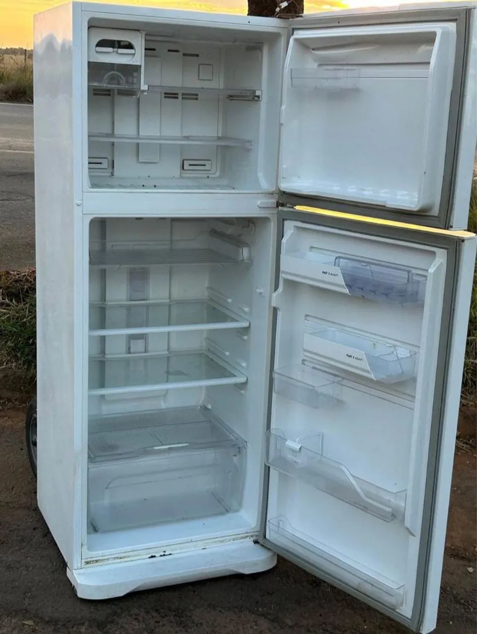 Geladeira Electrolux Nova - Foto 2
