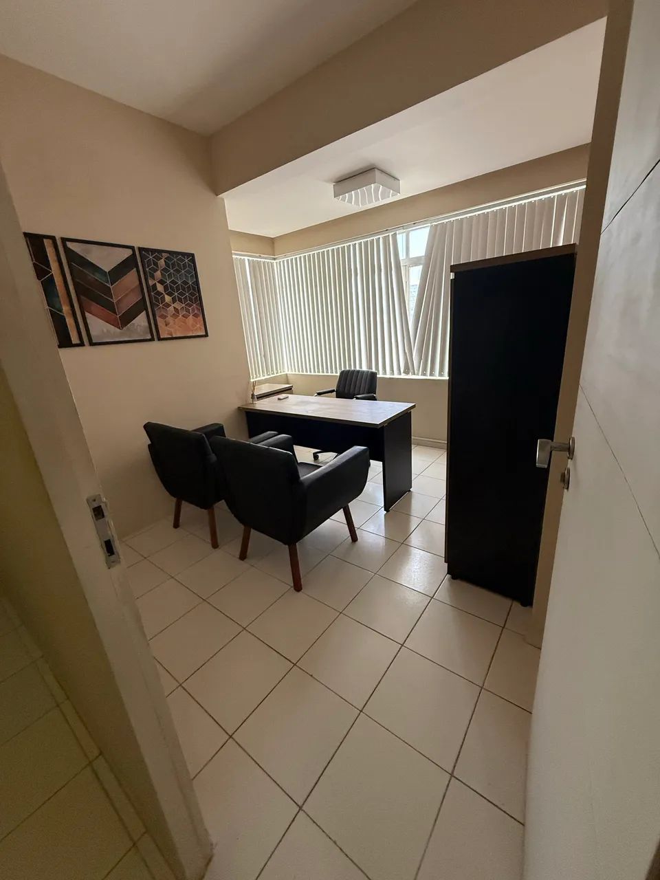 Sala comercial Edf Delmiro Gouveia mobiliada