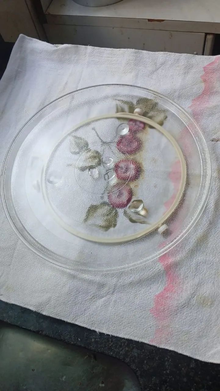 .Prato de micro-ondas grande  32cm