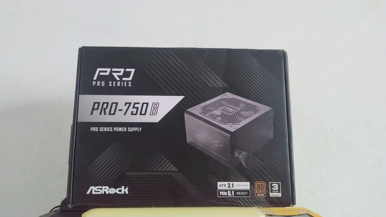 Fonte Asrock Pro-750B ( semi-nova)