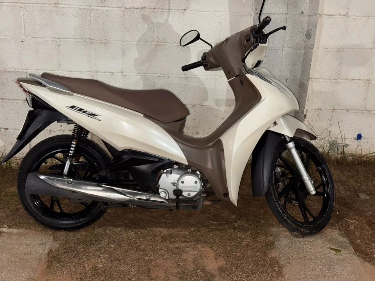 Biz 125 2024 - Foto 2