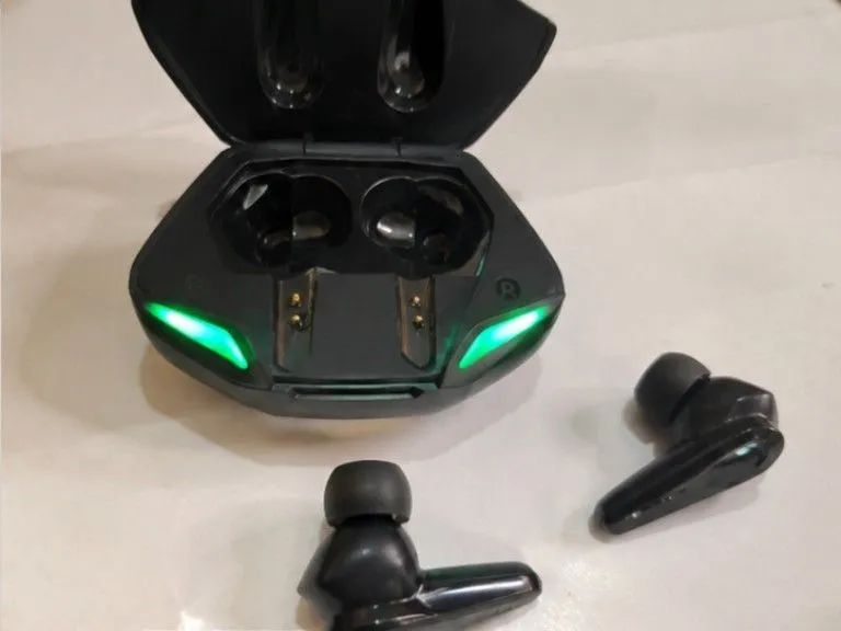 Fone preto com led bluetooth  - Foto 4