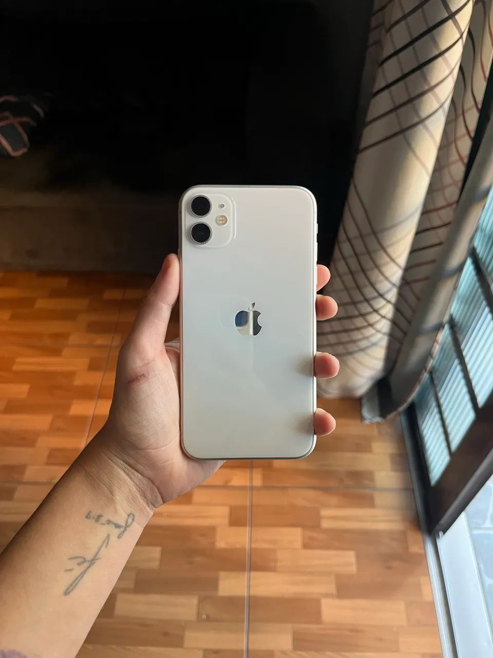 iPhone 11 Branco  - Foto 2