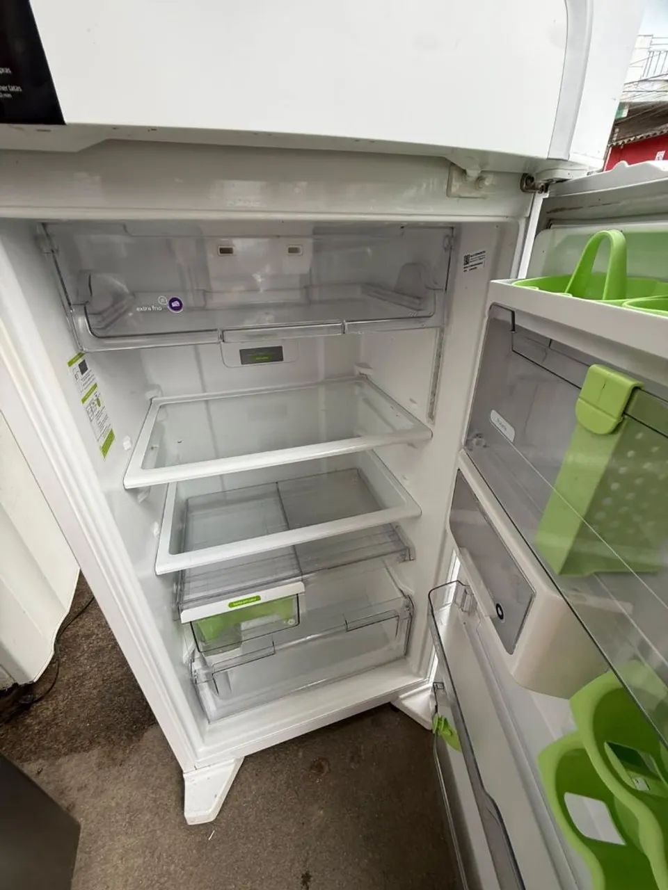 VENDE- SE GELADEIRA FUNCIONANDO  - Foto 5