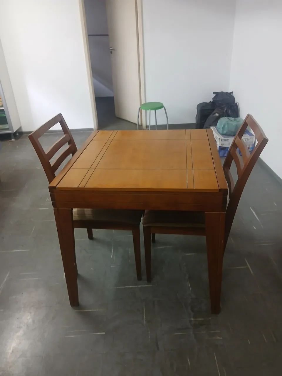 Messa de madeira com 2 cadeiras meu zap *  - Foto 5