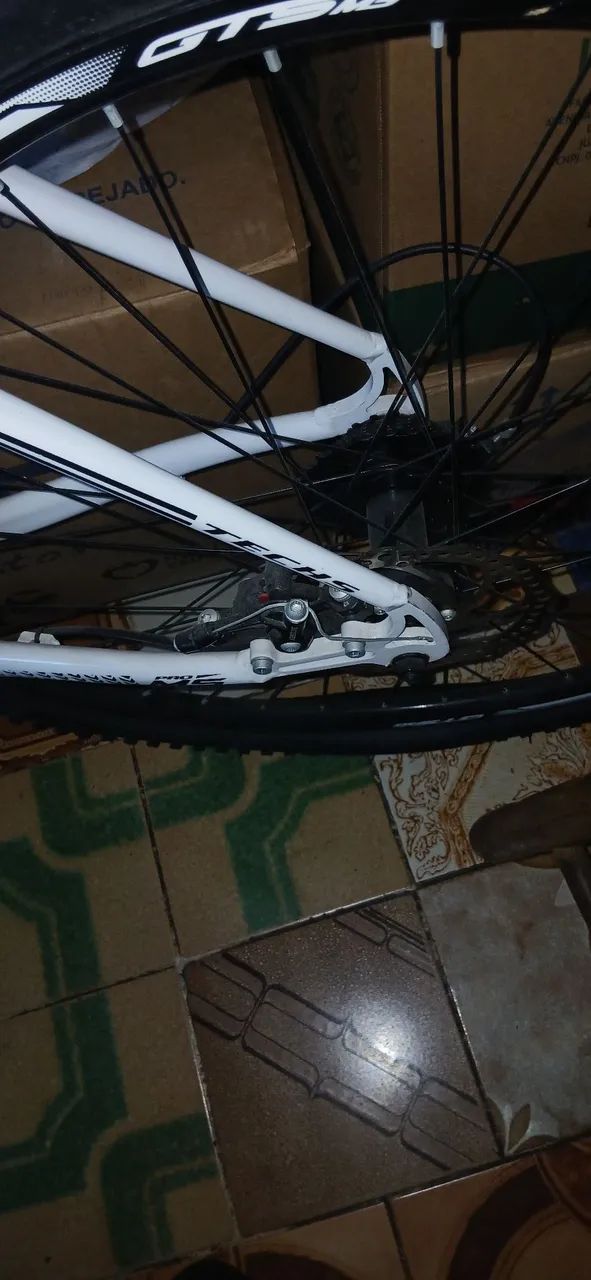 Vendo bicicleta Em ótima conservação aro 29