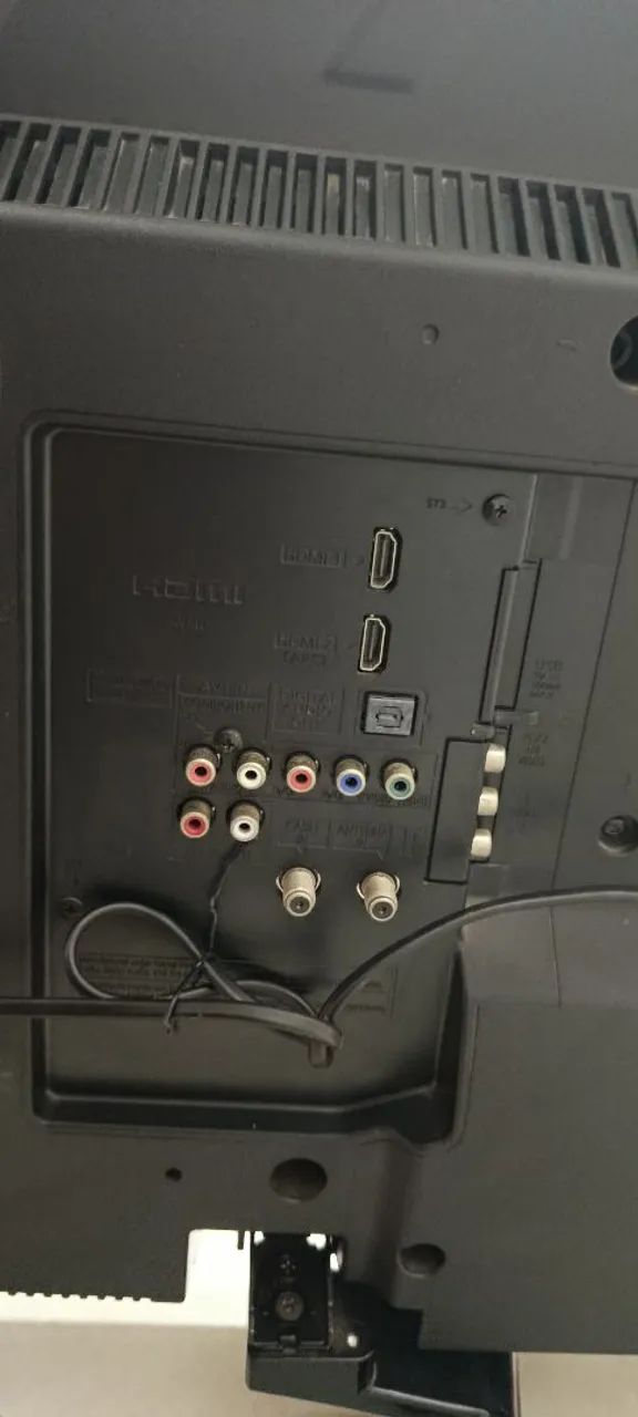 TV LED LCD Panasonic 40 polegadas  - Foto 5