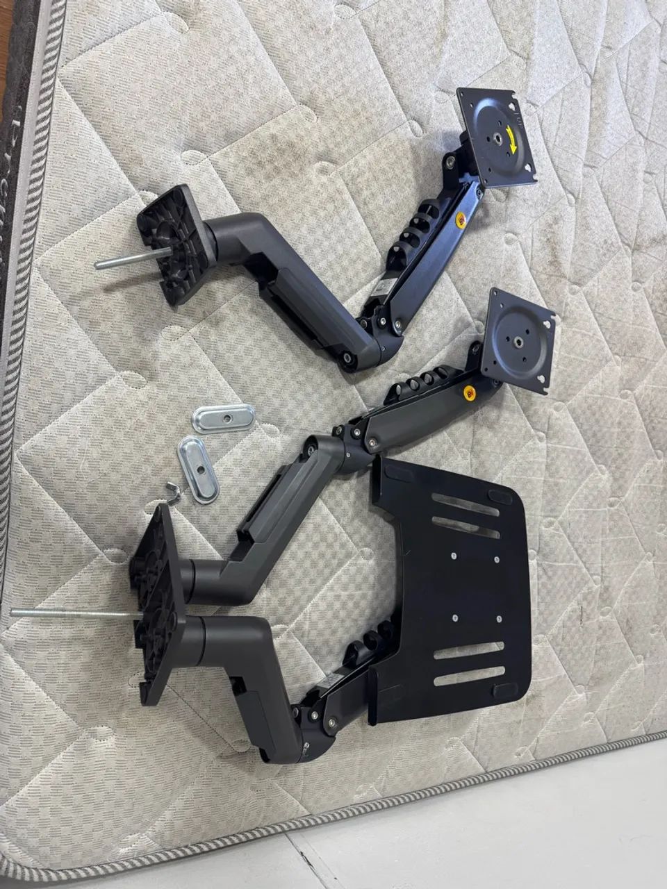 Suporte articulado para dois monitores e 1 notebook  - Foto 3