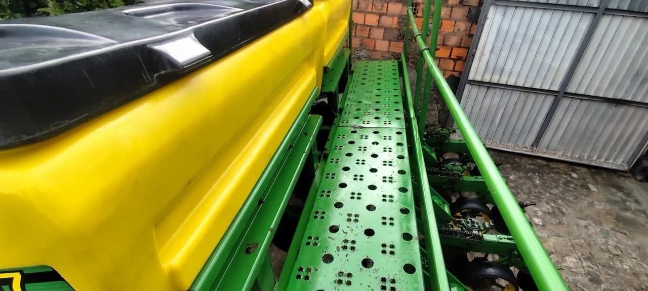 Plantadeira john deere 1107 - Foto 3