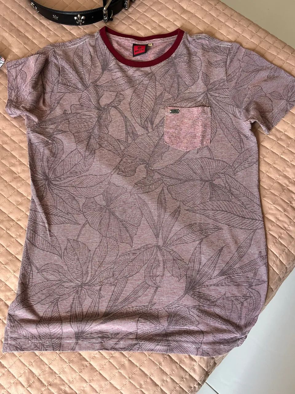 roupas variadas