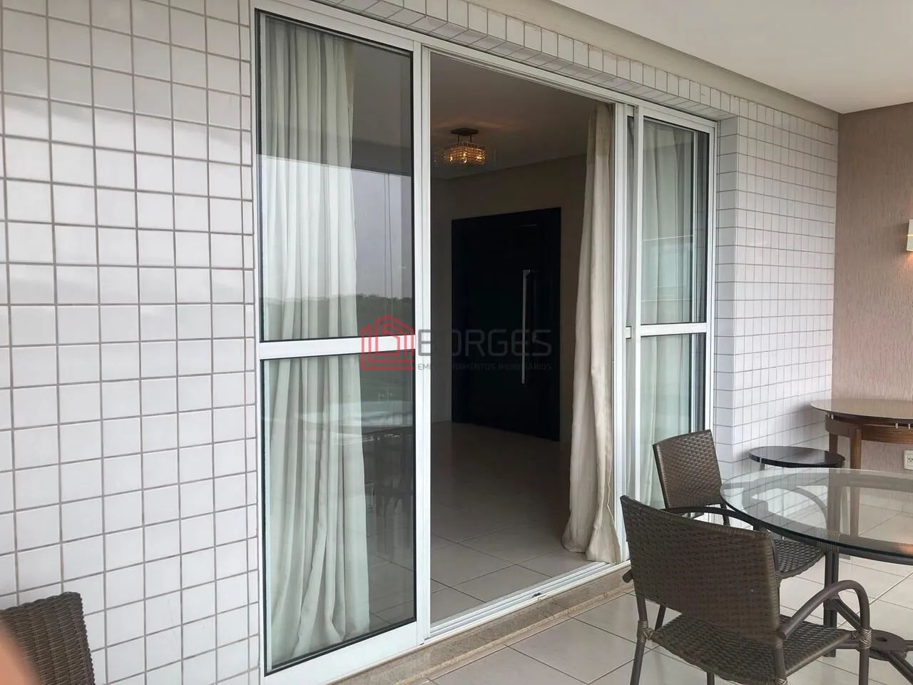 Apartamento semi mobiliado com três suítes incluindo uma master, Edifício Buritis nos Três - Foto 4
