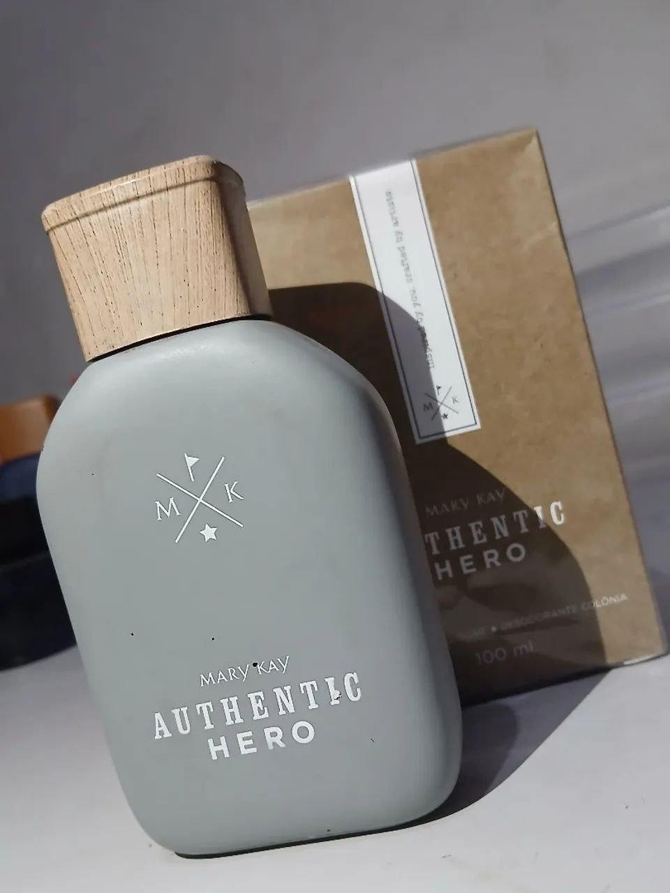 Perfume Masculino Authentic Hero 
