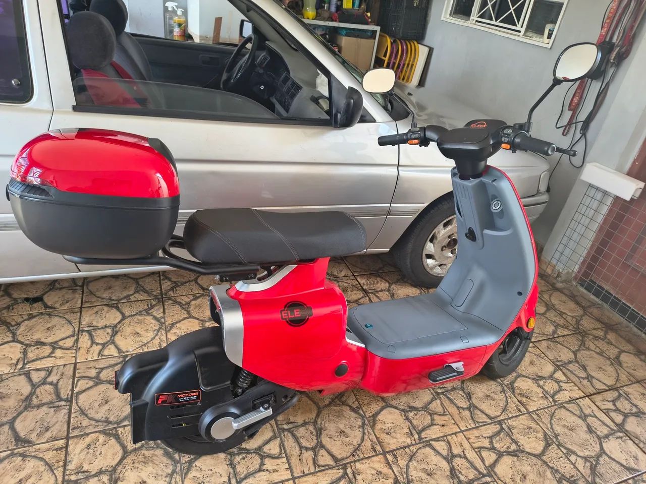Scooter elétrica 