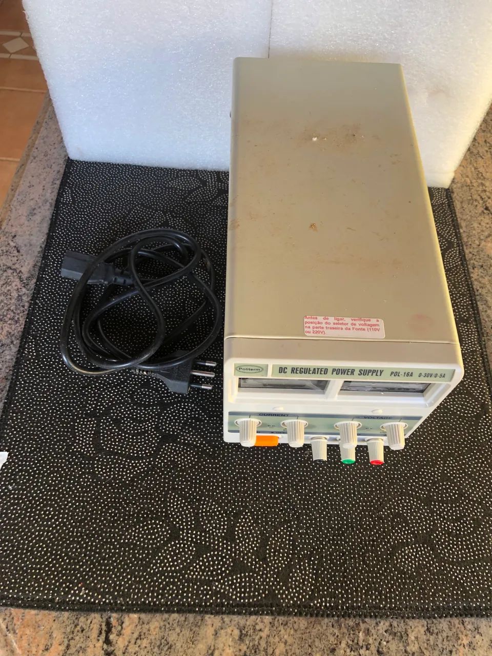 Fonte de Alimentação DC Reguladora 0-30 V. - Foto 4