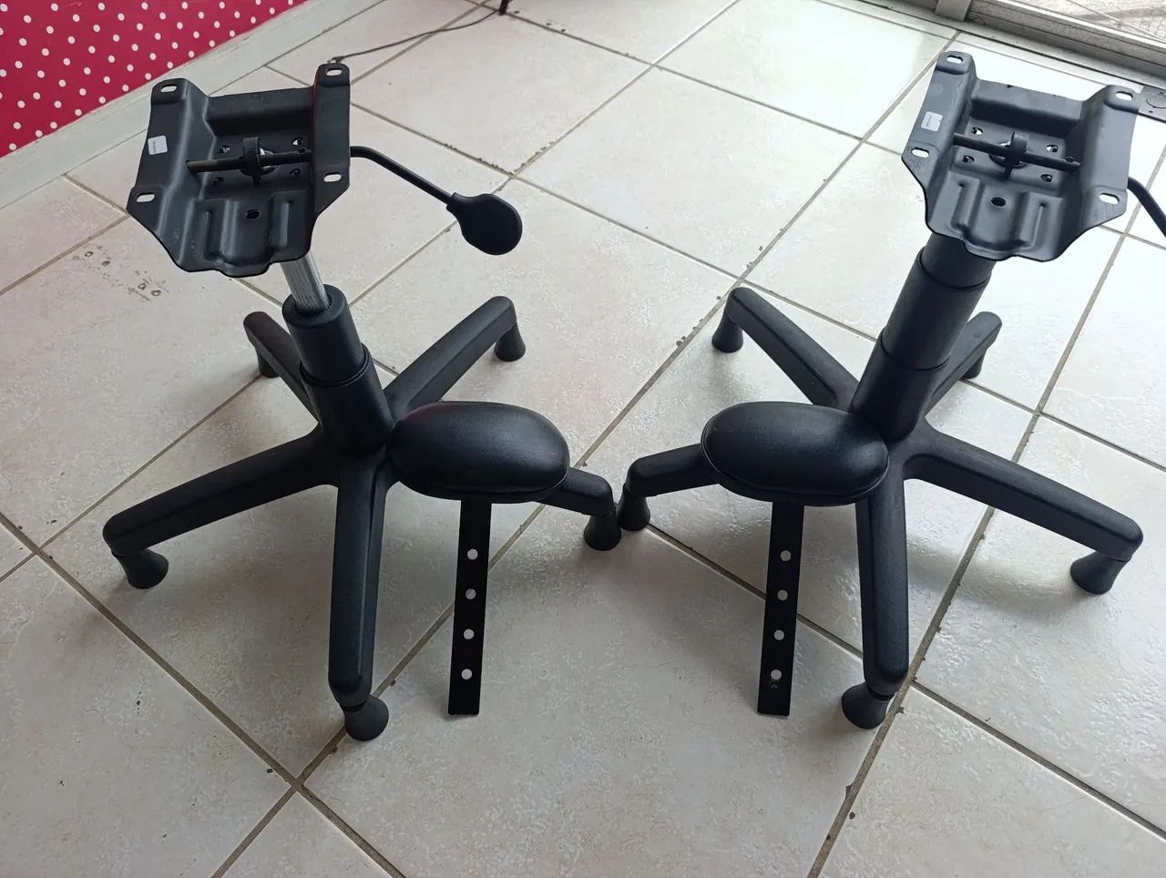 VENDO BASE DE CADEIRAS . - Foto 2