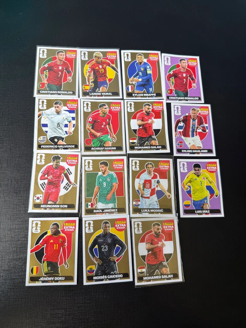 VENDO FIGURINHA LEGEND OURO E LILAS COPA 2026 - Foto 2