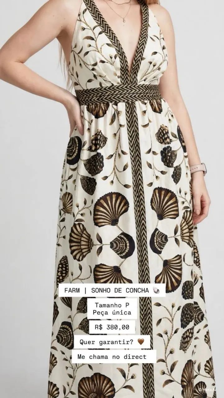 Roupas novas na etiqueta da farm 