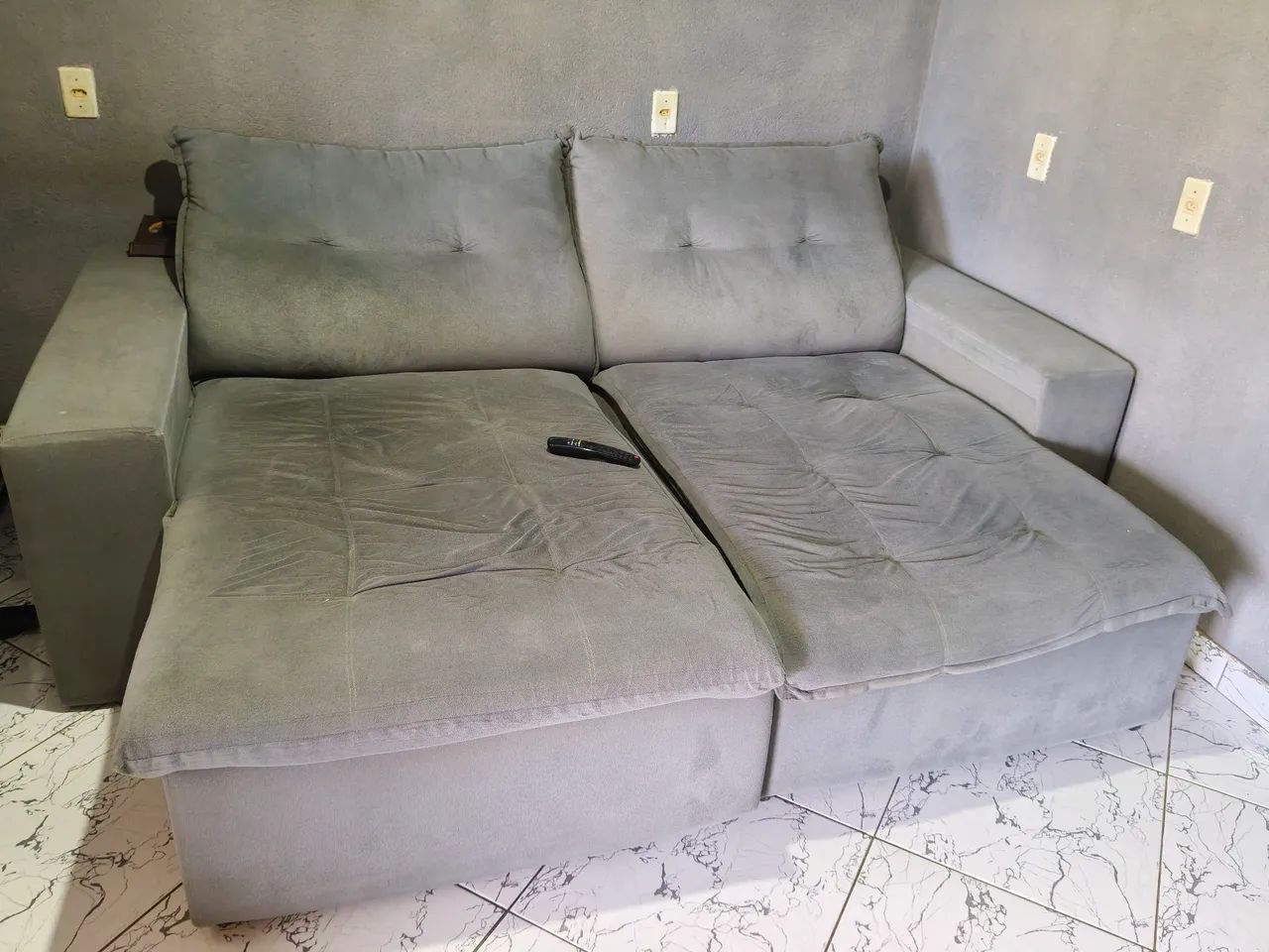 Vendo sofá retrátil usado 
