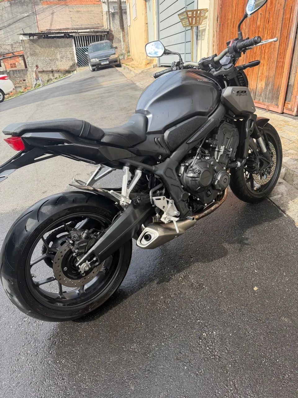 CB 650 R 2024
