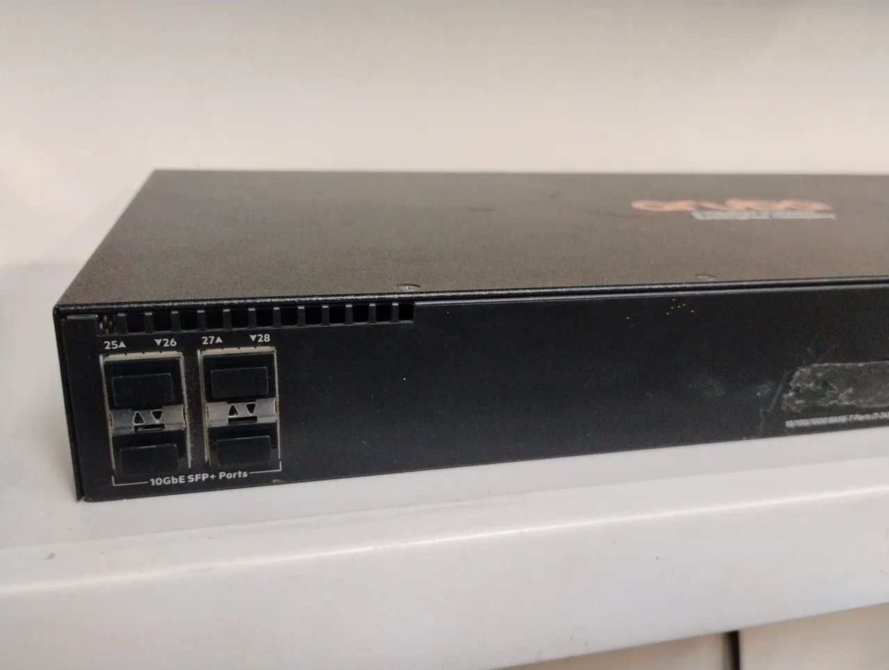 Switch HPE Aruba 2540 24G SFP+ - Foto 3