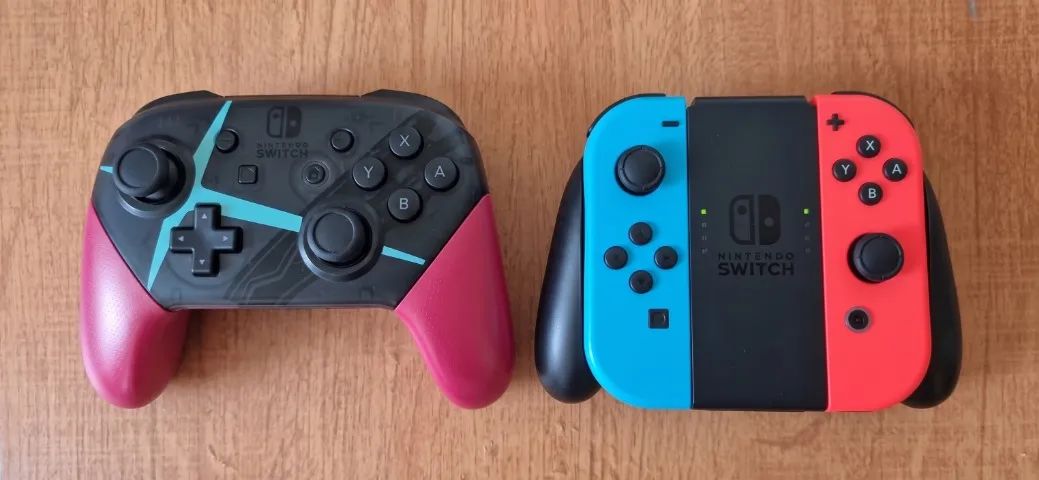 Nintendo Switch + Pro Controller - Foto 2
