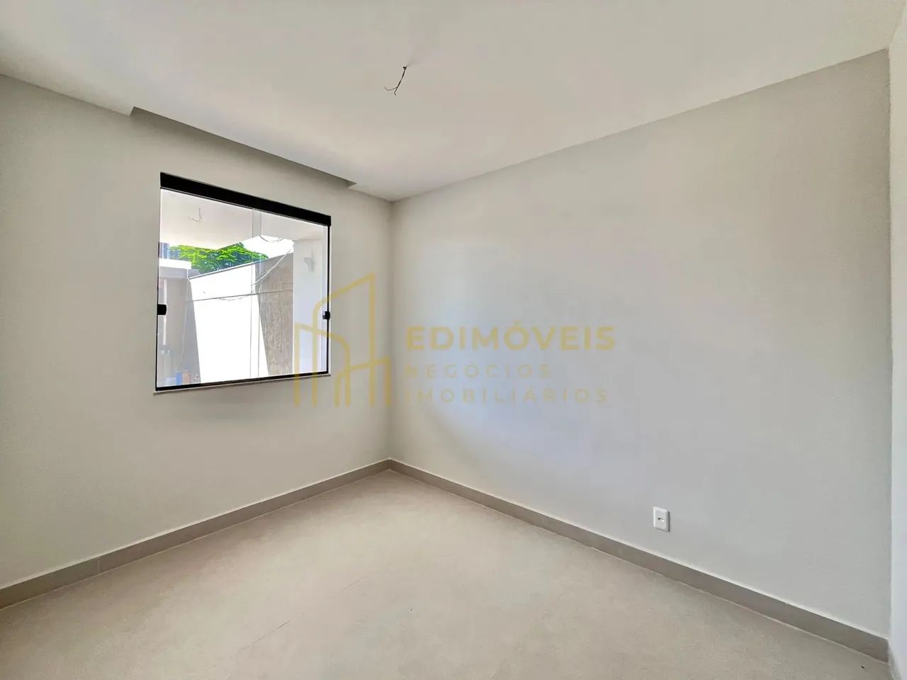 Morada de Laranjeiras: Oportunidade para Viver com Estilo e Conforto! - Foto 6