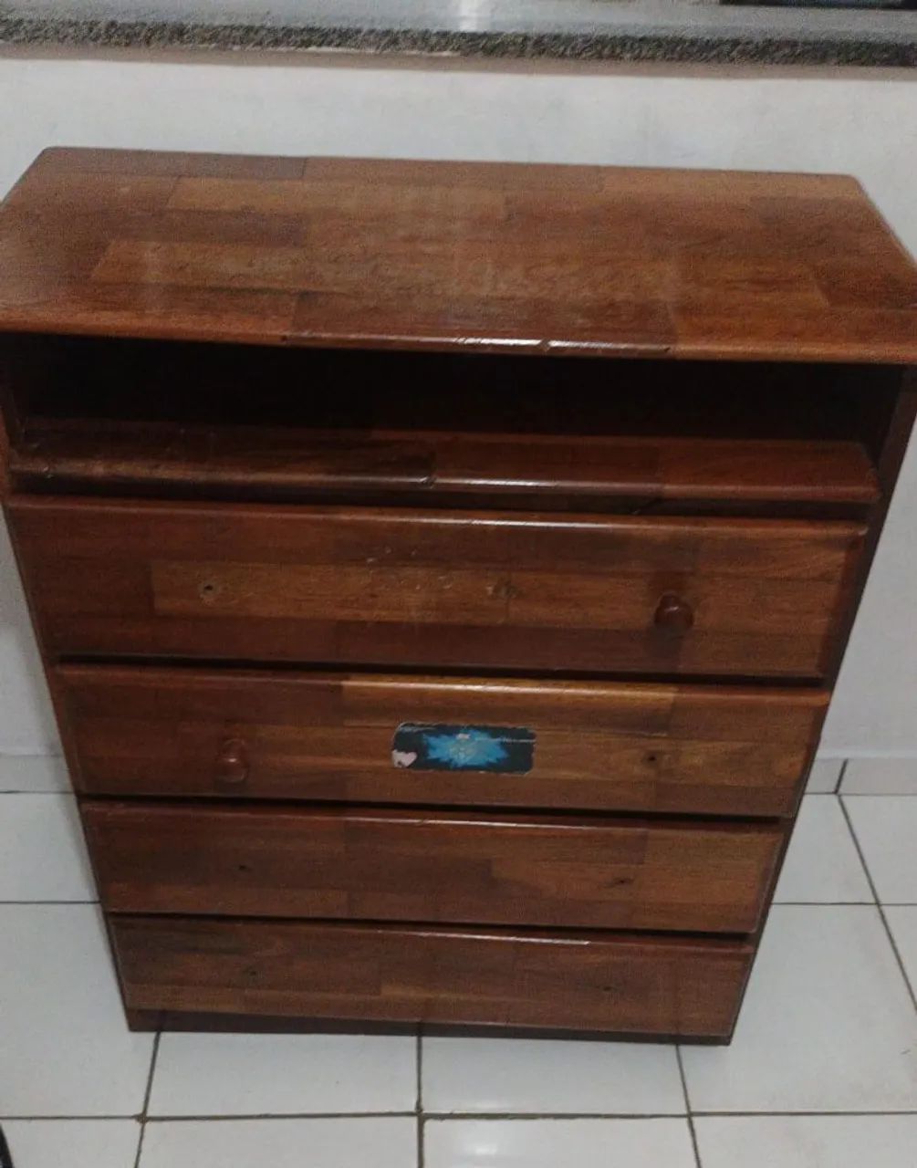 Cômoda de 4 gavetas
