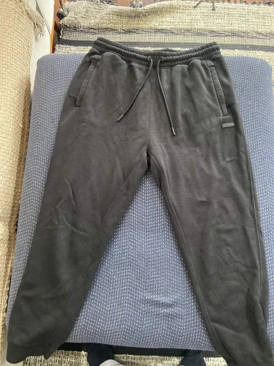 calça moletom preta m